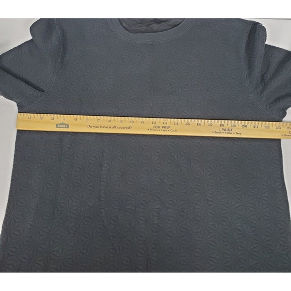 Threads 4 Thought Womens XL Black Geometric Quilted Crewneck Sweatshirt TM21209 - Picture 9 of 10